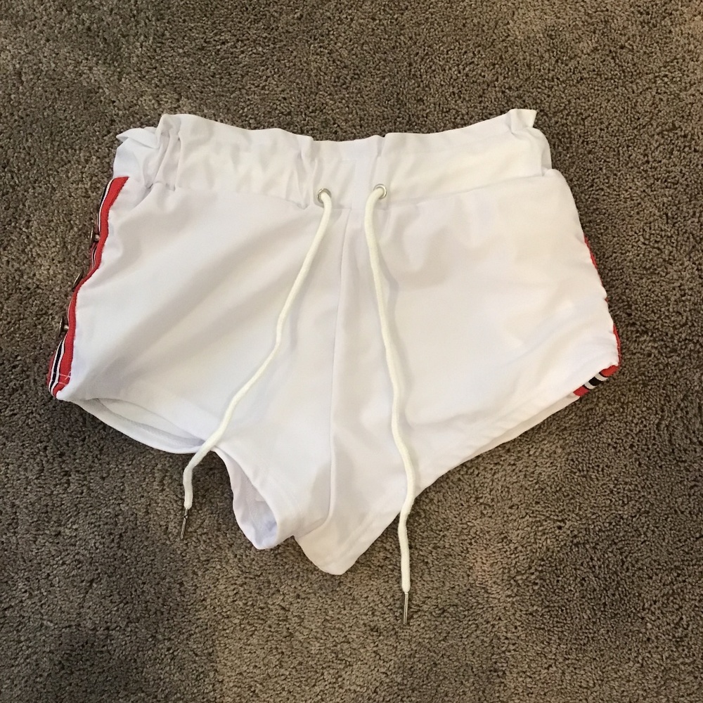 Shorts, pants, trendy, cute, stylish